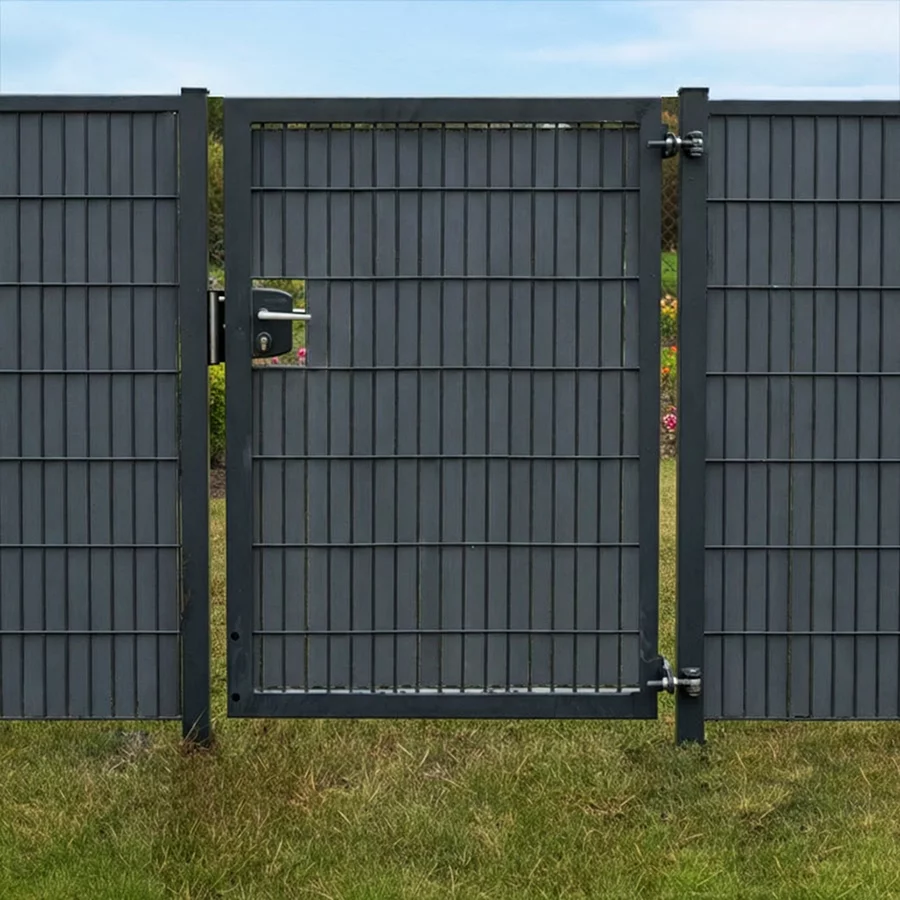 Modernes Gartentor mit Sichtschutz Flexio in Schiefer als Sichtschutz im Garten